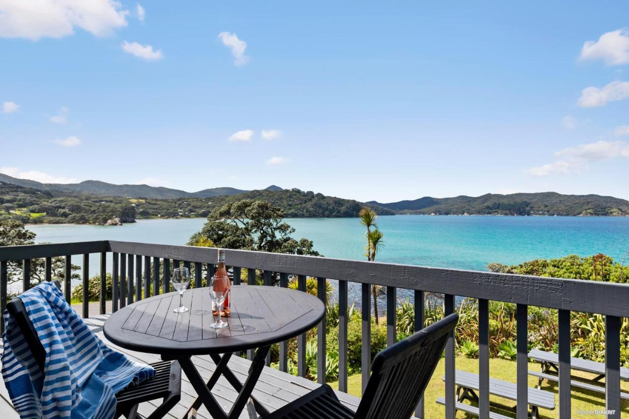 Tipi And Bobs Waterfront Lodge Tryphena Εξωτερικό φωτογραφία