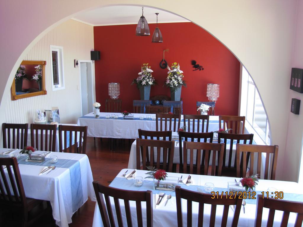 Tipi And Bobs Waterfront Lodge Tryphena Εξωτερικό φωτογραφία
