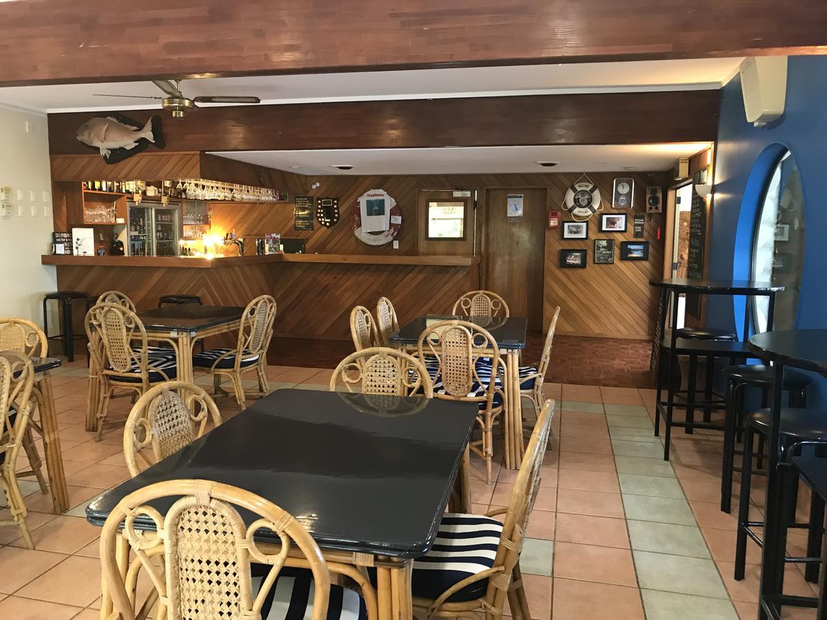 Tipi And Bobs Waterfront Lodge Tryphena Εξωτερικό φωτογραφία