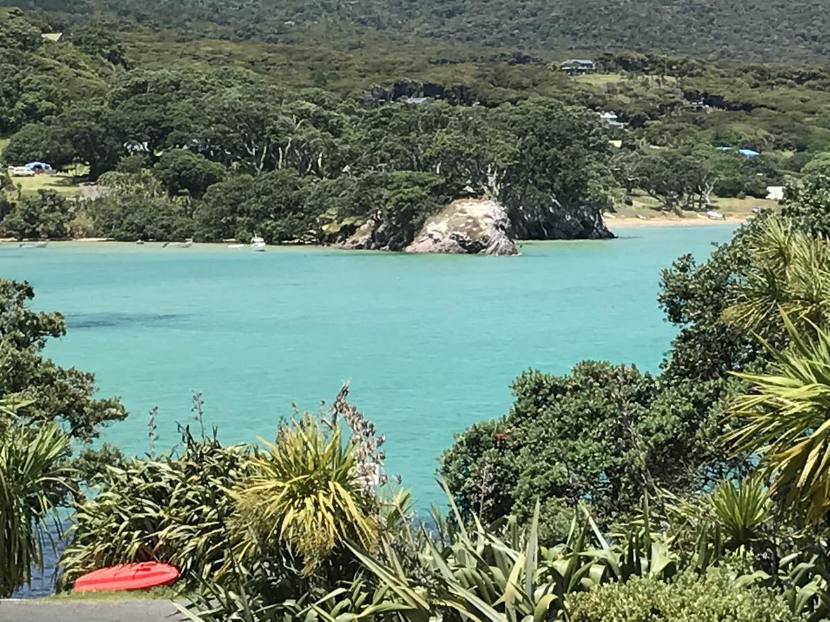 Tipi And Bobs Waterfront Lodge Tryphena Εξωτερικό φωτογραφία